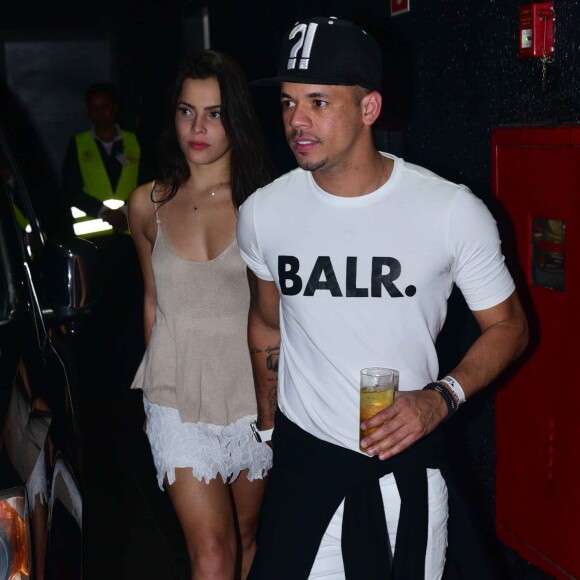 'Hoje é o dia dessas meninas de um coração maravilhoso! Parabéns meus amores, que Deus continue abençoando e iluminando o coração de vocês', disse Jô Amancio