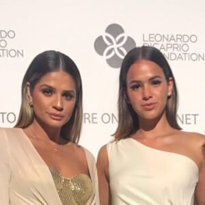 A blogueira Thássia Naves, Bruna Marquezine e Sabrina Sato capricharam na fenda para o evento de gala promovido pela fundação do ator Leonardo DiCaprio, em Saint-Tropez, nesta quarta-feira, 26 de julho de 2017