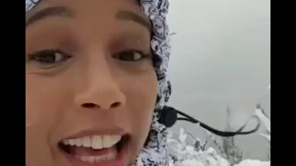 Taís Araújo publicou um vídeo cantando o tema de 'Frozen' na neve, em seu Instagram, nesta sexta-feira, 28 de julho de 2017