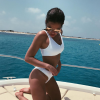 Bruna Marquezine arrancou elogios dos fãs ao posar de biquíni em foto para o Instagram, durante passeio de barco Ibiza