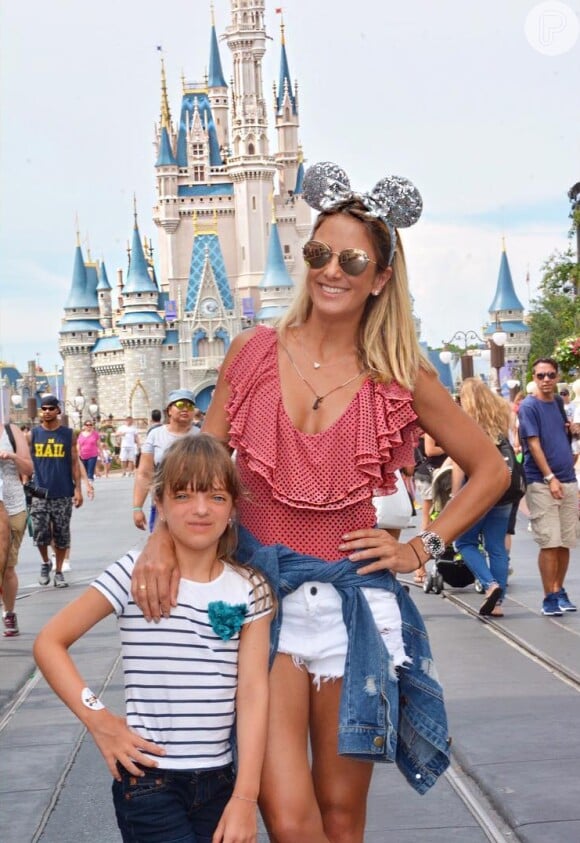 Rafaella Justus curtiu os parques da Disney com a mãe, Ticiane Pinheiro