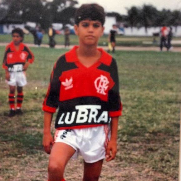 Bruno Cabrerizo fez testes para jogar no Flamengo e defendeu a camisa do Botafogo e de times do exterior