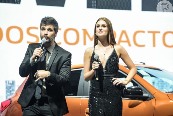 Marina Ruy Barbosa e Bruno Gagliasso apresentaram o lançamento do carro Renault Kwid, no Allianz Arena, em São Paulo, na noite desta quarta-feira, 02 de agosto de 2017