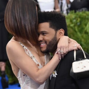 Selena Gomez começou a ser vista com The Weeknd em janeiro