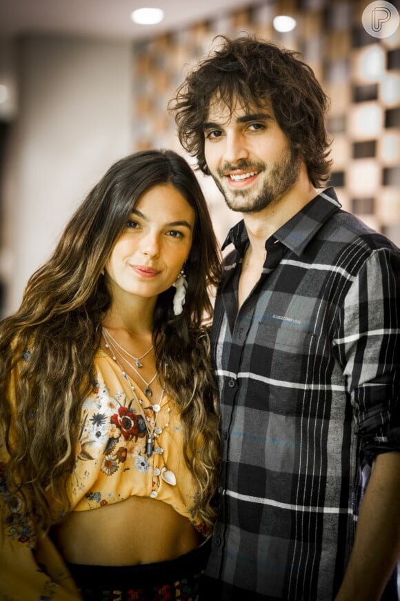 Ritinha (Isis Valverde) encantou Ruy (Fiuk) e se casou com ele na novela 'A Força do Querer'