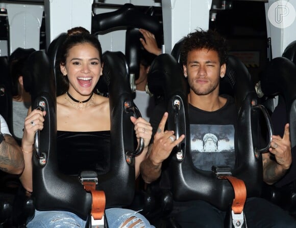 No Instagram, Neymar desejou parabéns para Bruna Marquezine por seu aniversário de 22 anos