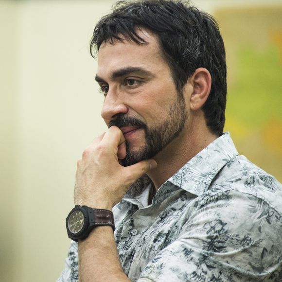 'Eu sou extremamente aberto a contar minhas fraquezas. Não tenho medo da minha humanidade', disse Padre Fábio de Melo