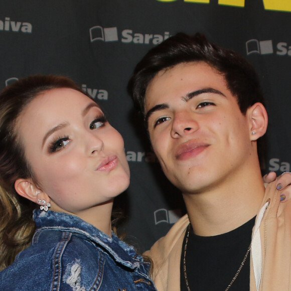 Larissa Manoela e Thomaz Costa se reaproximaram em fevereiro deste ano quando não se desgrudaram em festa, contou fonte do Purepeople