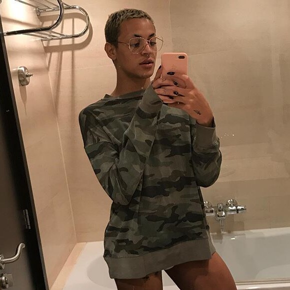 'Acho que, se eu tivesse um nome feminino, não ia passar tanta verdade. Não gosto de me trancar em uma caixa. Gosto de ser afeminada, de ser isso aqui, de sair na rua às vezes de boné. Gosto de ser o que quiser ser', disse Pabllo Vittar