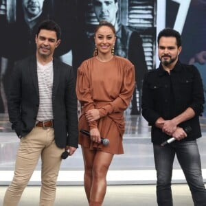 Zezé Di Camargo também comentou sua relação com os filhos, Wanessa, Camilla e Igor