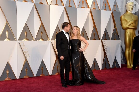 Leonardo DiCaprio e Kate Winslet viveram um casal em 'Titanic' e, desde então, os fãs torcem pelo relacionamento dos dois