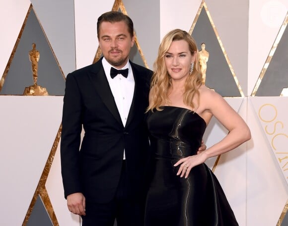 Leonardo DiCaprio e Kate Winslet estão juntos! Segundo revista americana, os artistas de 'Titanic' estão vivendo um romance e viajaram para a França no final de julho