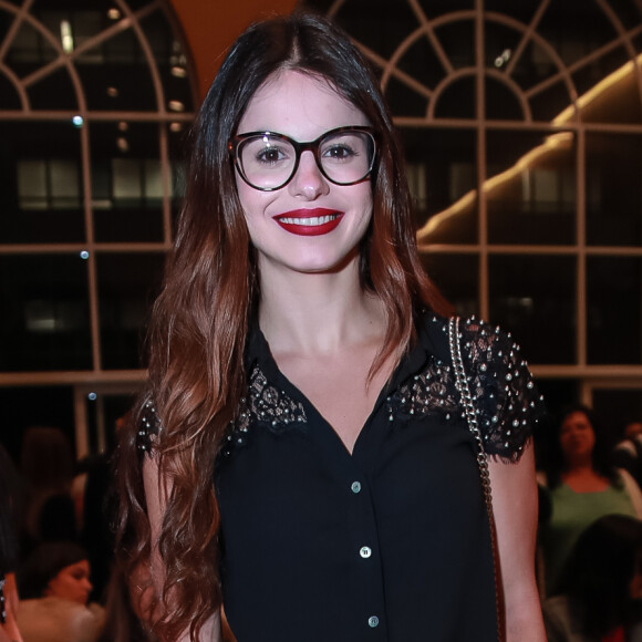 Sthefany Brito está impedida de dirigir por um ano