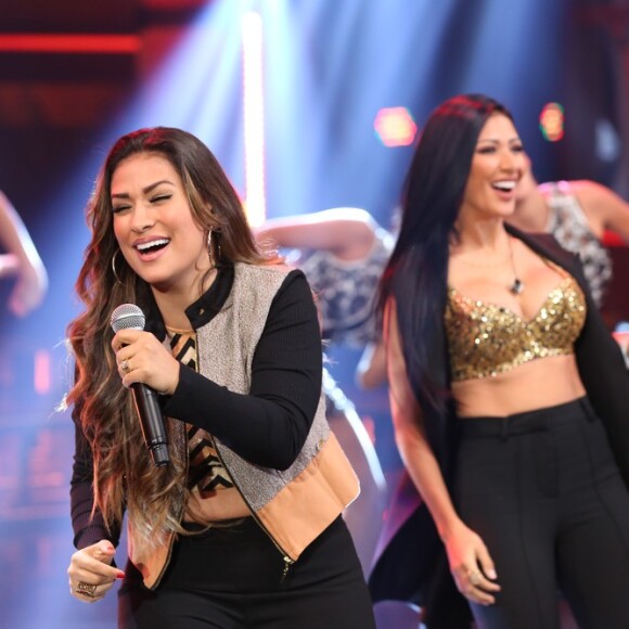 Simone, irmã de Simaria, viajou com a família para Orlando