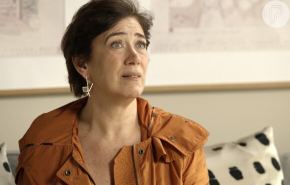 Na novela 'A Força do Querer', Silvana (Lilia Cabral) se vê obrigada a ajudar Bibi (Juliana Paes)