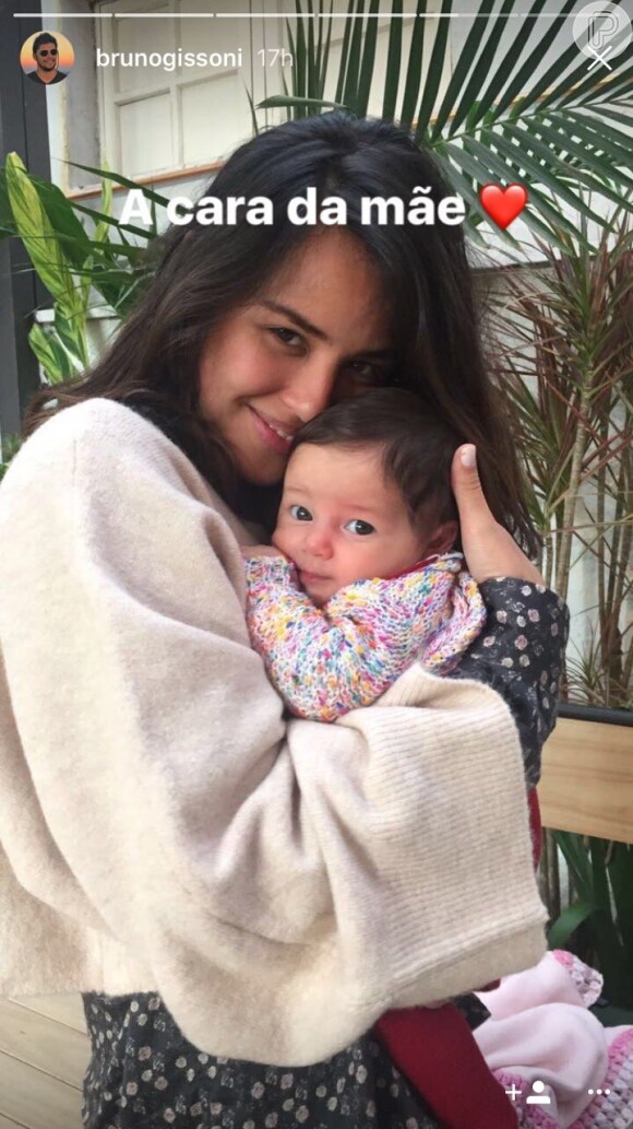 Madalena, filha de Bruno Gissoni e Yanna Lavigne, foi comparada à mãe pelo ator