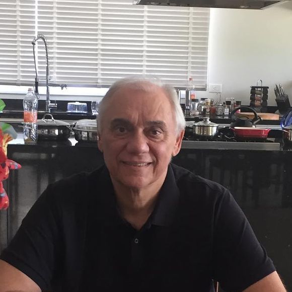 Marcelo Rezende trocou a quimioterapia por uma dieta sem carboidratos