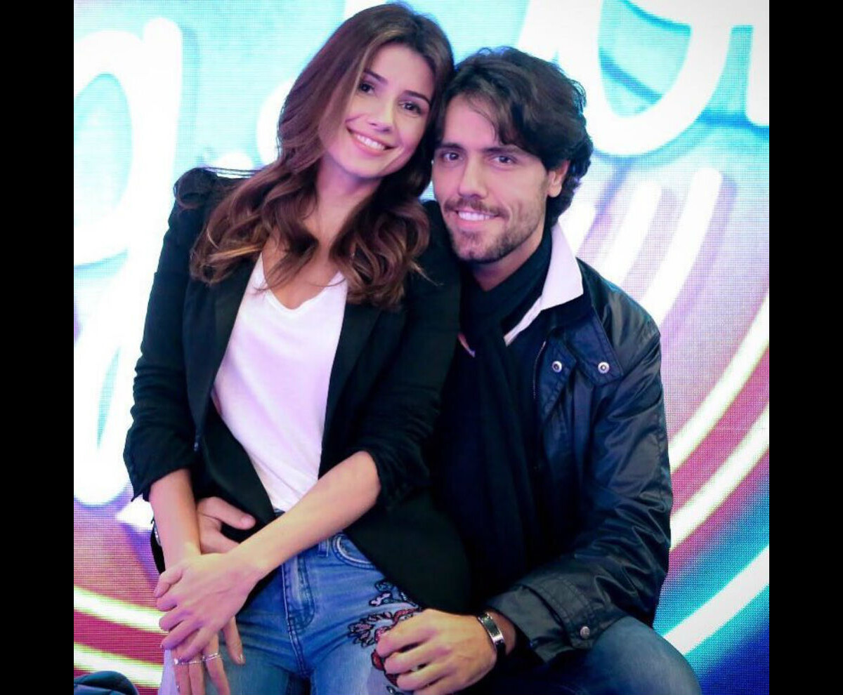 Paula Fernandes ganhou 2,5 kg após namoro com Thiago Arancam: Gosta de  comer - Purepeople