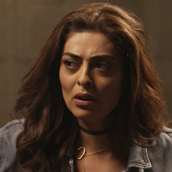 Delegado mostra foto de Bibi (Juliana Paes) deitada em cima de dinheiro, nos próximos capítulos da novela 'A Força do Querer': 'Isso aqui, no mínimo é associação ao tráfico! Dá cadeia! Você acha pouco?'