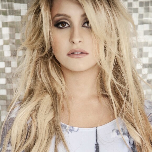 'Estou com um enorme frio na barriga', admitiu Carla Diaz