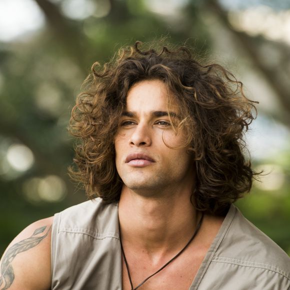 Pablo Morais, o Deco de 'Malhação' afirma ao Purepeople que acha normal a rejeição de Roney (Lucio Mauro Filho) ao seu relacionamento com Keyla (Gabriela Medvedovski): 'Entendo esse tipo de posicionamento para preservar a família. Acho que tudo vai ser de acordo com a família, tudo entendido com as diferenças'