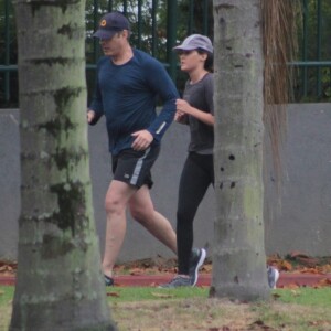 William Bonner foi fotografado com a filha Beatriz na Lagoa Rodrigo de Freitas