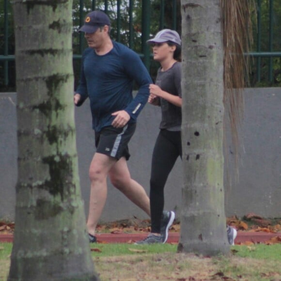 William Bonner foi fotografado com a filha Beatriz na Lagoa Rodrigo de Freitas