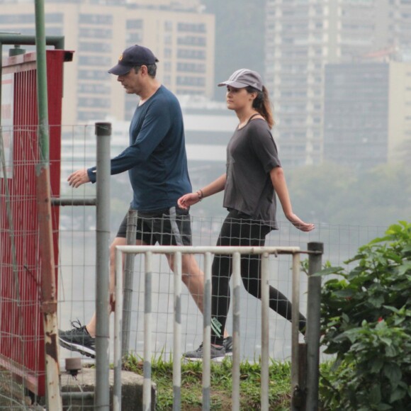 William Bonner caminhou com a filha Beatriz na Lagoa Rodrigo de Freitas, no Rio