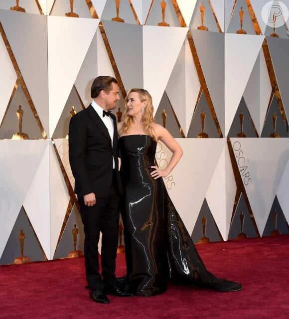 Leonardo DiCaprio e Kate Winslet foram fotografados juntos aumentando os rumores de namoro