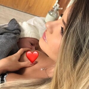 Andressa Suita falou de dificuldade em amamentar o filho, Gabriel