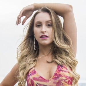 Carla Diaz diz que Carine 'é Furacão' e vai manipular Rubinho (Emílio Dantas), na novela 'A Força do Querer'