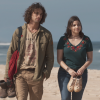Na novela 'Malhação', Deco (Pablo Morais) e Keyla (Gabriela Medvedovski) passeiam pela cidade com Tonico