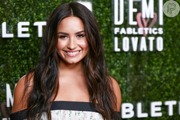 Demi Lovatodisse que está aprendendo a lidar com a vida de solteira após o fim do namoro com o brasileiro Guilherme 'Bomba'