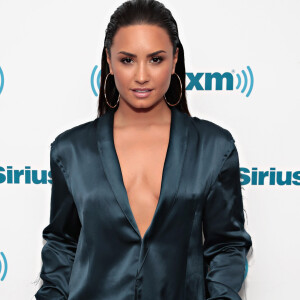 'Eu sempre fui de uma relação para outra, de um rolo para outro, sempre tive alguém na minha vida', avaliou Demi Lovato