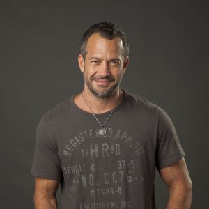 Malvino Salvador conta que já recebeu proposta de 'teste de sofá no início da carreira', em 19 de agosto de 2017