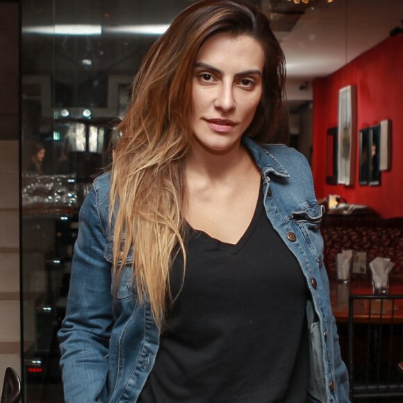 'Contato real. Parem de achar que rede social é vida real', disparou Cleo Pires