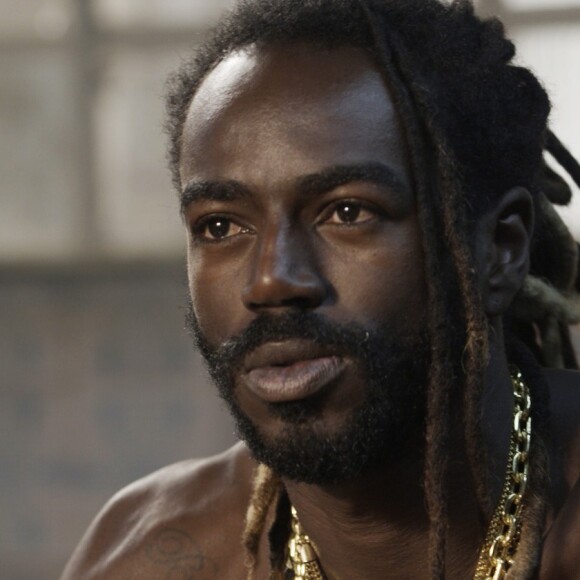 Jonathan Azevedo, de 'A Força do Querer', rebate comentário racista nas redes sociais nesta segunda-feira, dia 21 de agosto de 2017