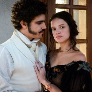 Pedro (Caio Castro) perdoa traição e reata o caso com Domitila (Agatha Moreira), na novela 'Novo Mundo', em 4 de setembro de 2017