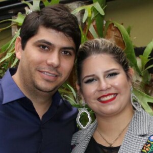 Marília Mendonça e o empresário Yugnir Ângelo romperam o noivado após 7 meses: 'Ele sonhava com um casamento mais rápido'