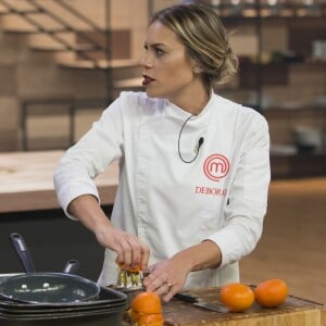 No 'MasterChef', Deborah Werneck declarou que todos os seus pratos foram originais: 'O meu menu foi completamente autoral e foi uma estratégia adotada com base no marketing que os participantes, os colegas e os próprios jurados fizeram em cima das minhas farofas'