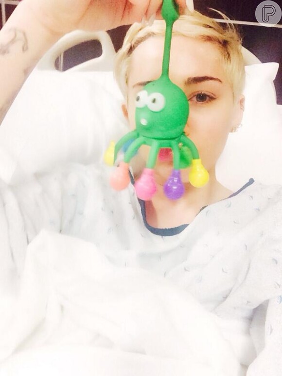 Miley Cyrus está internada desde esta quarta-feira, 16 de abril de 2014