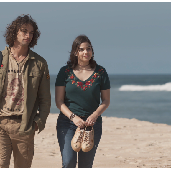 Na novela 'Malhação', Keyla (Gabriela Medvedovski) e Deco (Pablo Morais) discutem sobre a melhor forma de educar Tonico