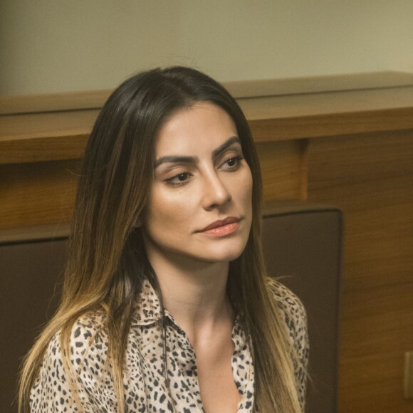 Cleo Pires contou que coleciona facas, lanternas, maçaricos, zicos, e pistola de cola quente