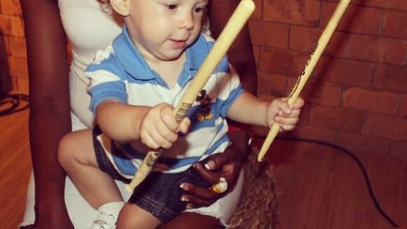 Davi Lucca, filho de Neymar, 'toca' bateria: 'Baterista mais lindo do mundo!'