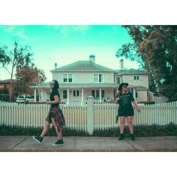 A dupla Maiara e Maraísa retornam ao Brasil na próxima segunda-feira, 28 de agosto de 2017