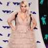 A cantora Kesha vestiu Monsoori no MTV Video Music Awards, realizado na Califórnia neste domingo, 27 de agosto de 2017