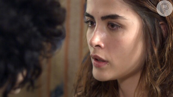 Rimena (Maria Casadevall) toma uma decisão durante conversa com Gustavo (Gabriel Leone), na supersérie 'Os Dias Eram Assim'