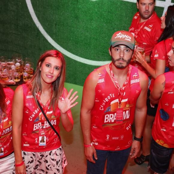 Cristiane Dias e Thiago Rodrigues chegaram a ser clicados em discussão no carnaval