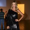 Ticiane Pinheiro usou look Fabiana Milazzo no segundo dia da São Paulo Fashion Week, realizado nesta segunda-feira, 28 de agosto de 2017
