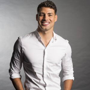 'Já passei por uma situação semelhante a essa. De um cara, num ônibus leito, se masturbando do meu lado', contou Cauã Reymond